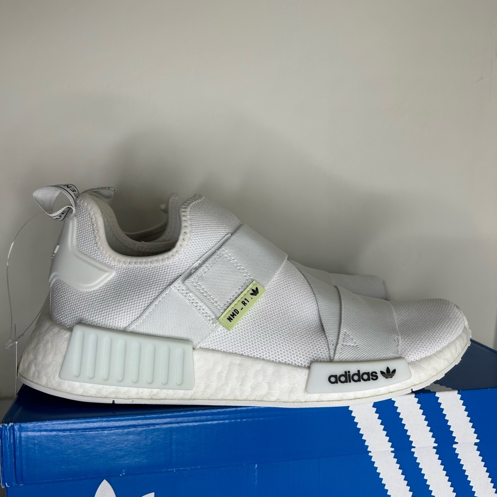 Adidas NMD_R1 White Running Shoes Sneaker Laceless GW5699 Woman Size 11M